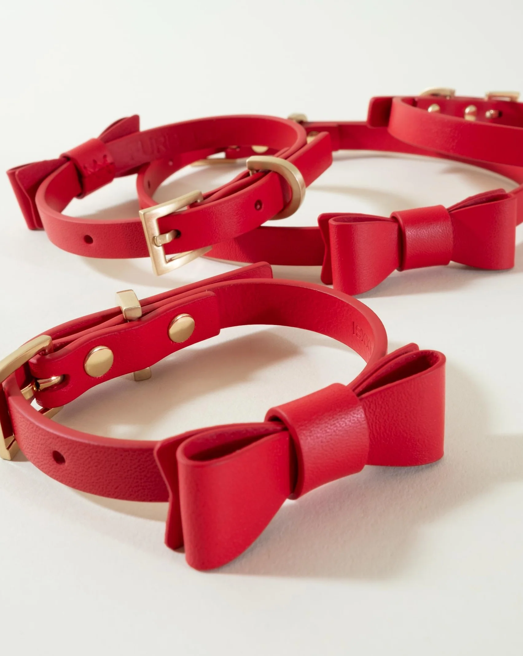 Guestlist Red Bow Tie Dog Collar - Image 4
