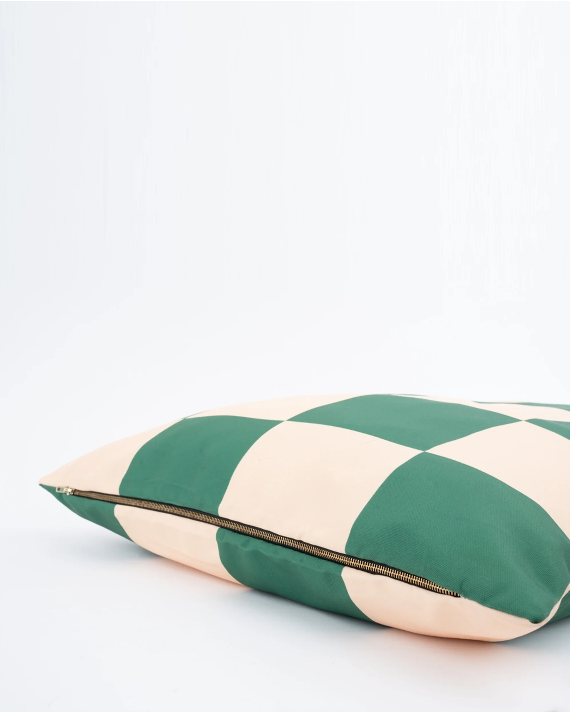 Goalgetter Green + White Check Dog Bed - Image 7